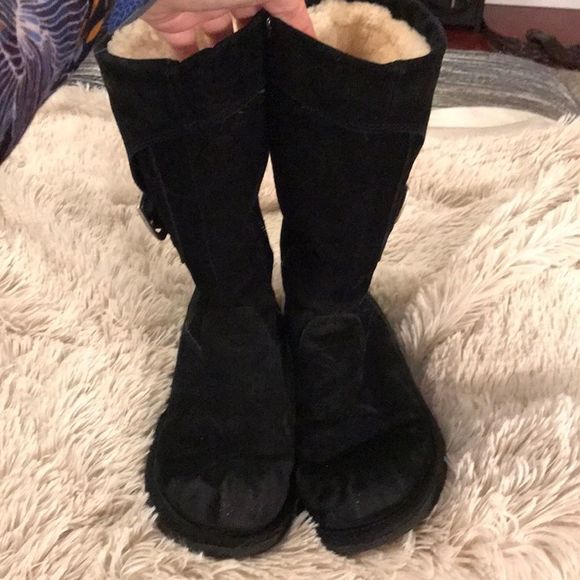 Black UGG boots - Picture 5 of 16
